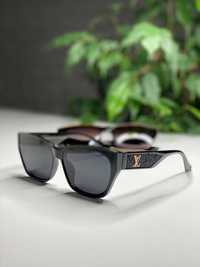 Женские солнцезащитные очки LOUIS VUITTON черные глянцевые Полароид