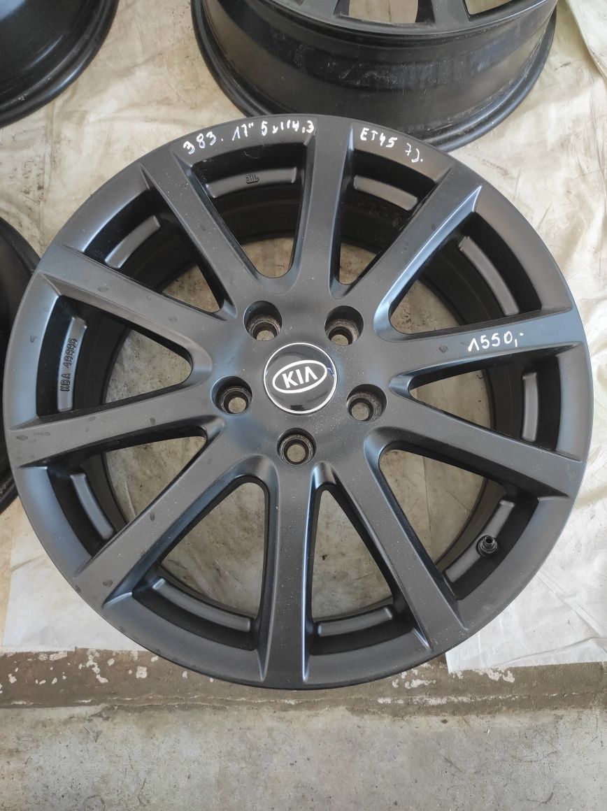 383 Felgi aluminiowe KIA R 17 5x114,3 Bardzo Ładne Czarne