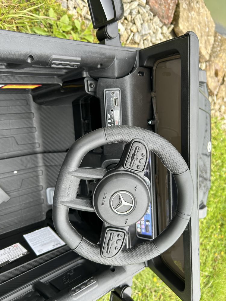 Auto na akumulator Samochód dla dzieci Mercedes G63 Skóra Pilot