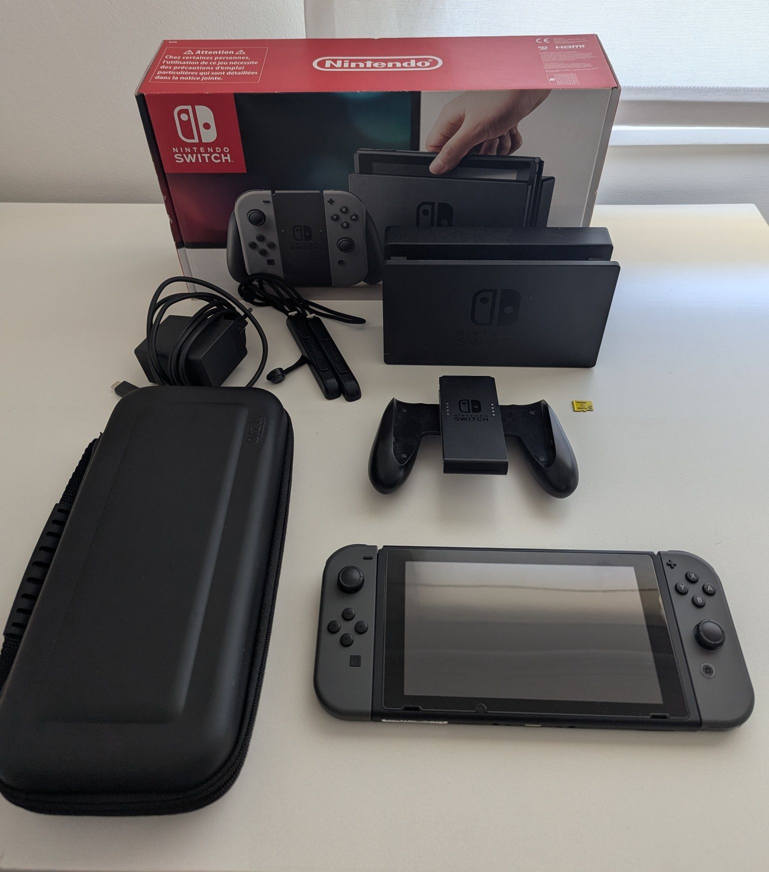 Nintendo Switch + Acessórios