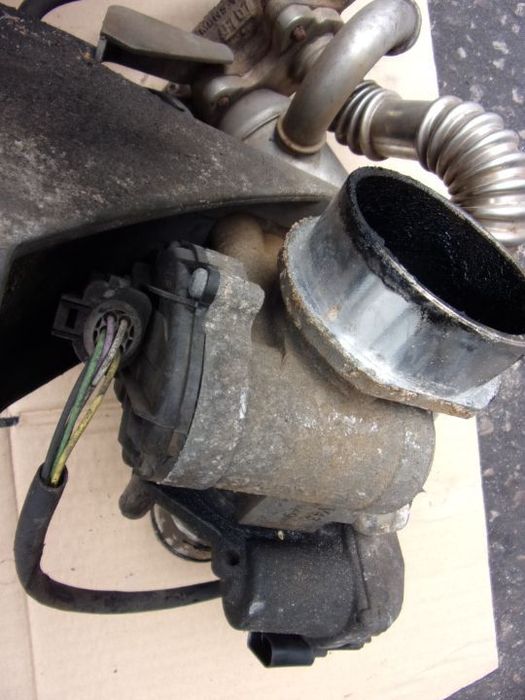 Zawór EGR Opel Movano 2.5 DCI