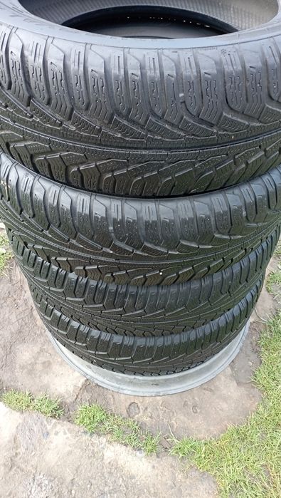 Зимові шини Uniroyal 235/60/R18 , комплект 4 шт