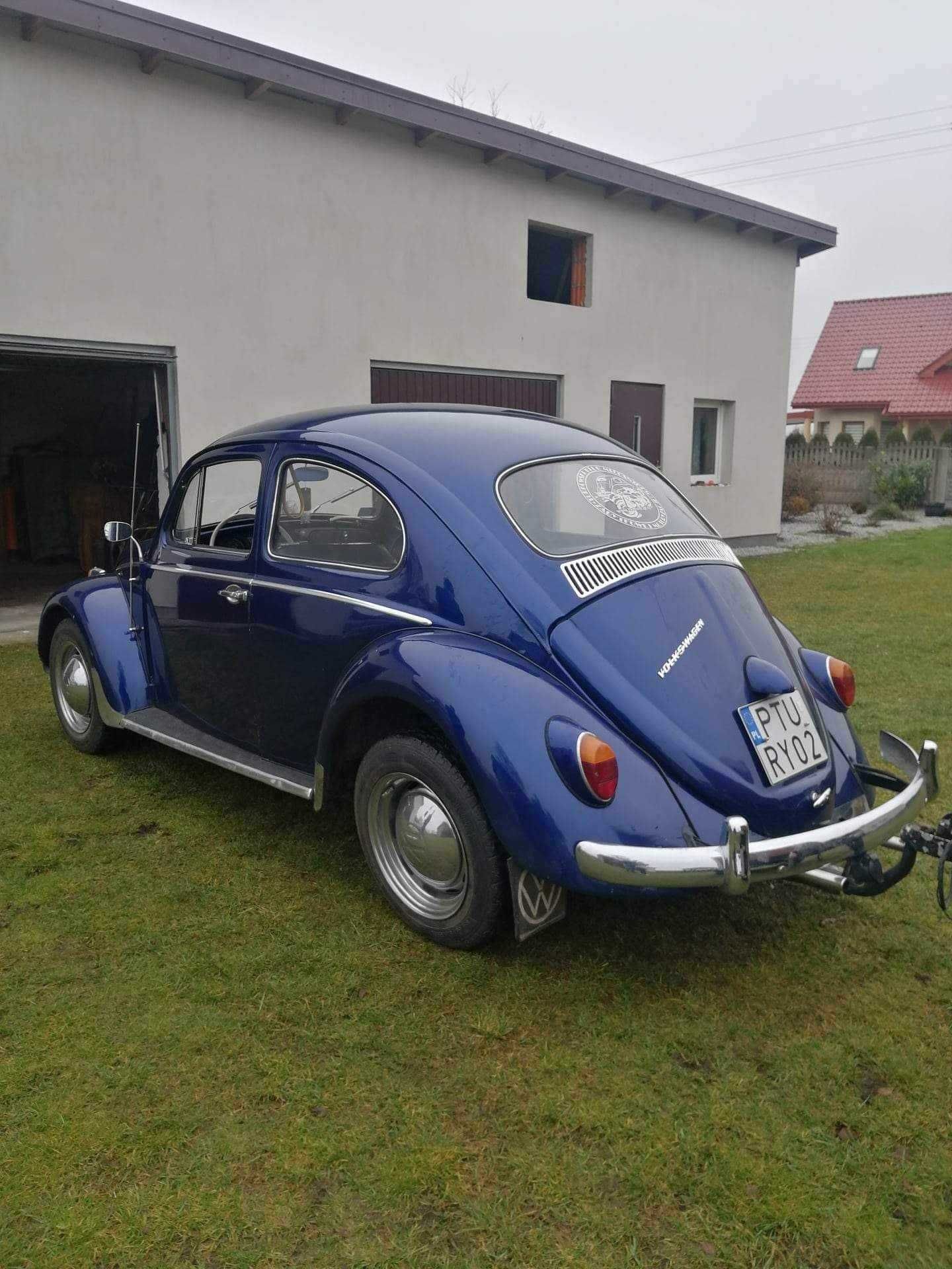 Volkswagen Garbus 1964r. z przyczepką