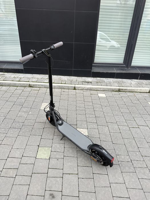 Електросамокат Ninebot F30