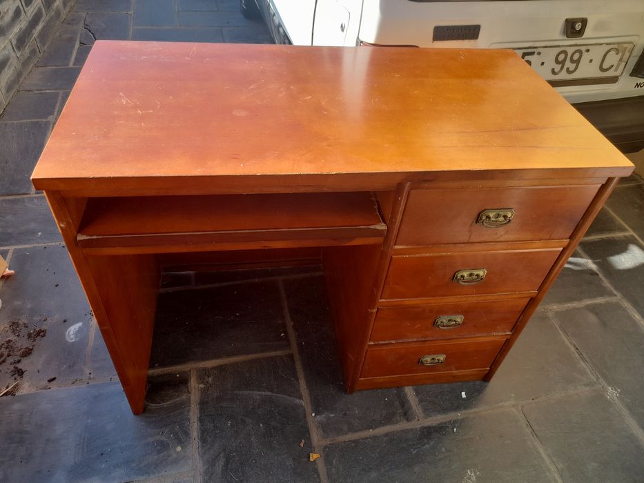 Secretaria em madeira maciça