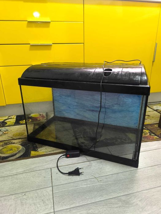 Aquário C/tampa e Luz Led
