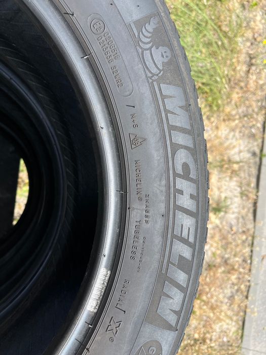 235/60 R18 Michelin 2 зимние шины