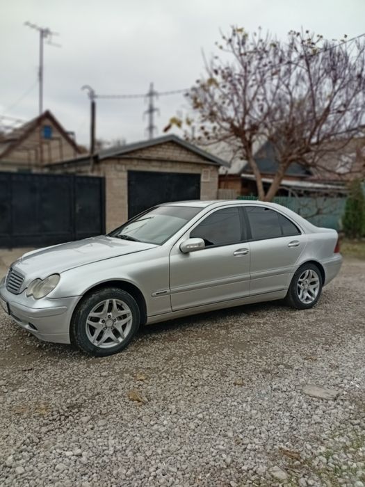 Мерседес продам или обменяю.