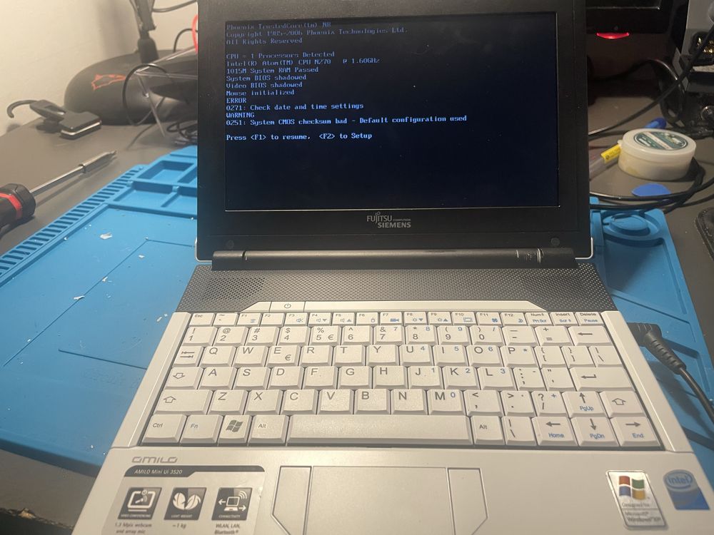 Laptop Fujitsu Amilo Mini Ui3520