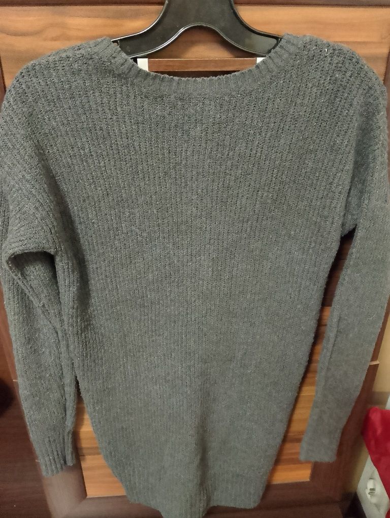 Hollister xs używany sweter