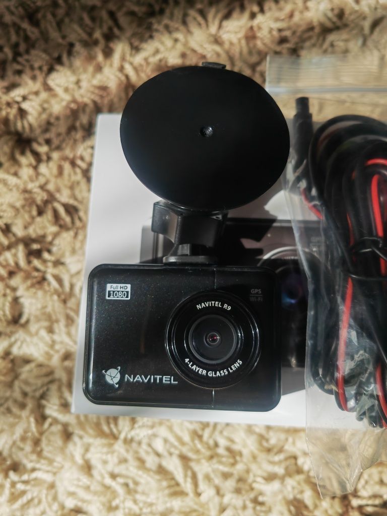 Wideorejestrator navitel R9