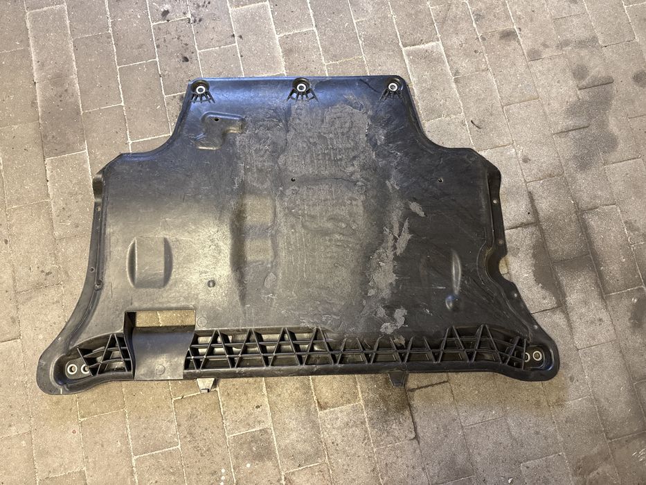 Płyta pod silnik passat B8 golf 7