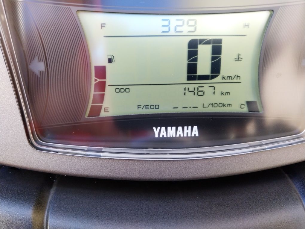 Yamaha Nmax 125 como nova