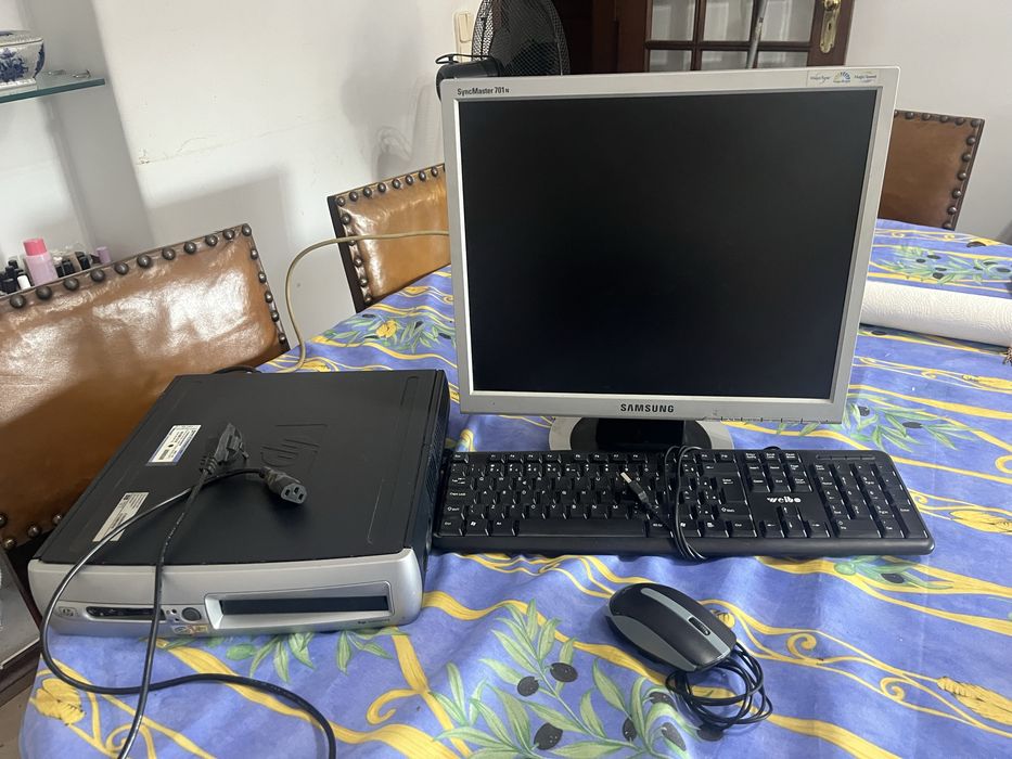 DOAÇÃO - Computador mesa - Reservado