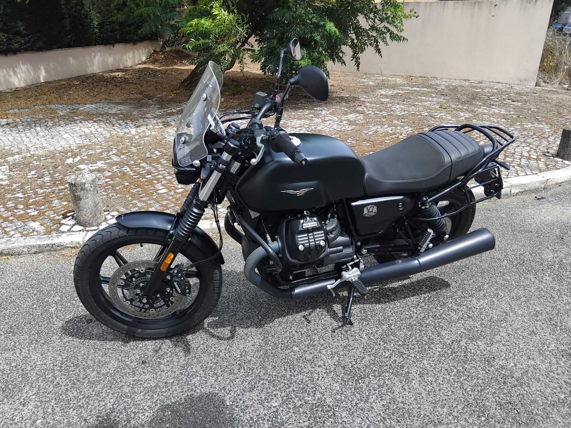 Moto Guzzi V7 Stone NOVA