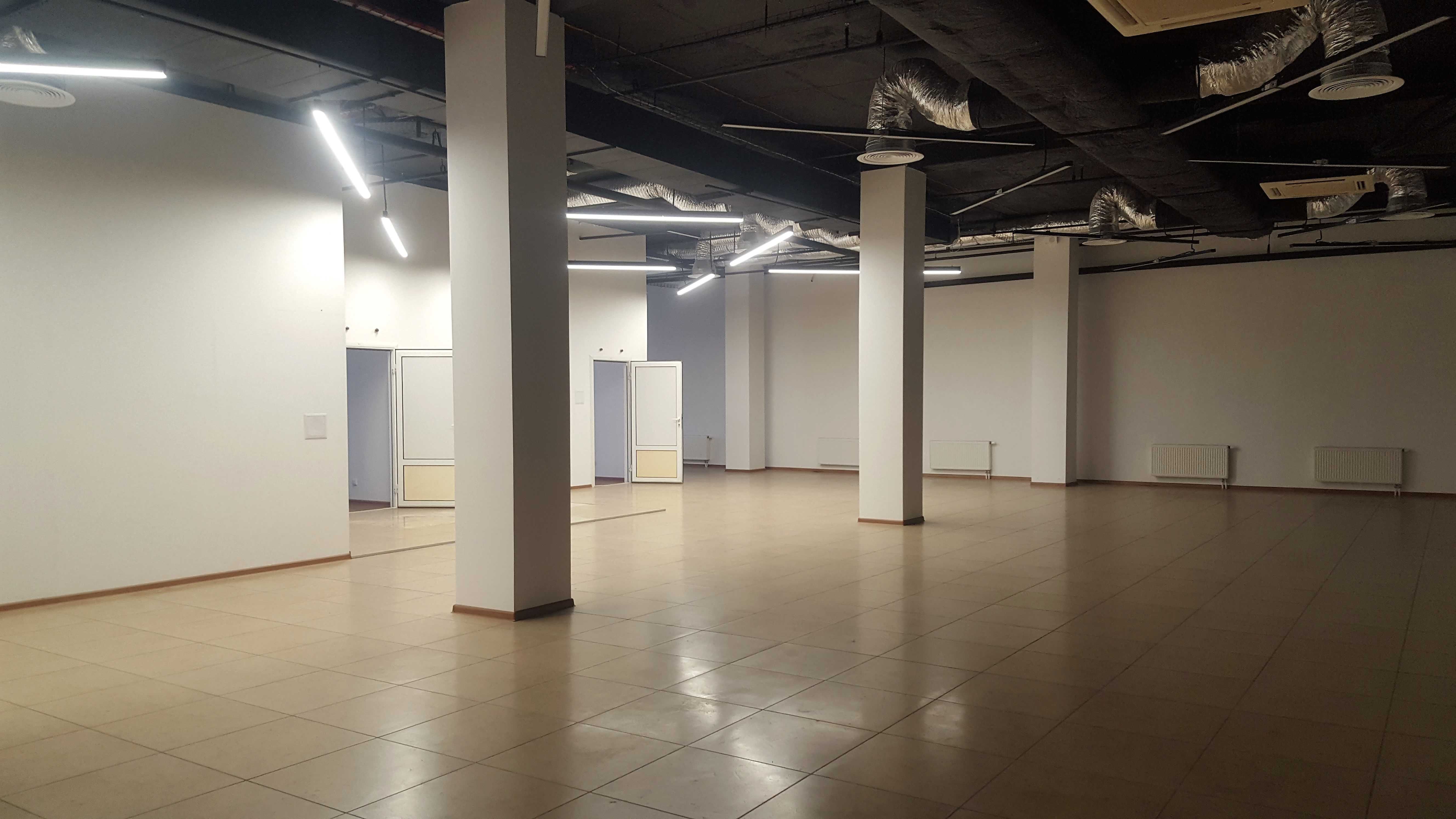 Торгові площі від 500кв.м. в ТЦ. Харків. Без комісії.