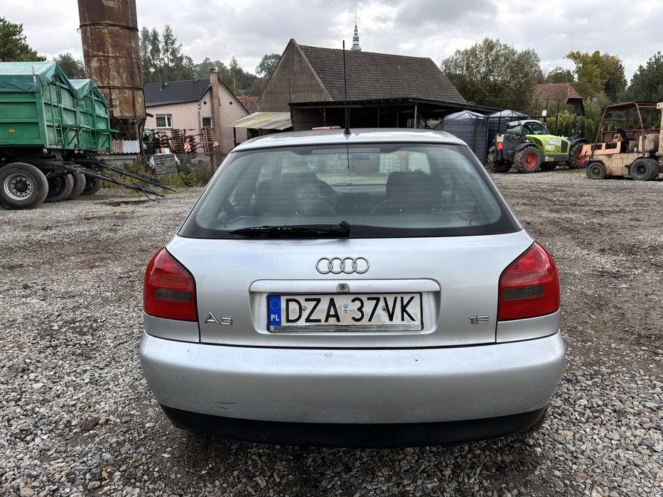 Audi A3 1.6 BENZYNA
