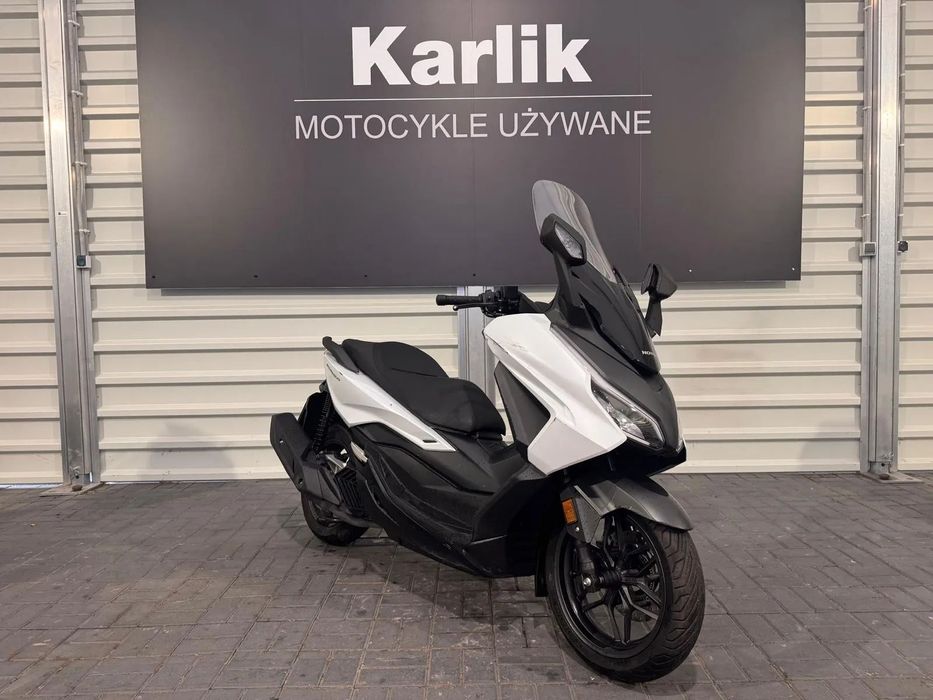 Honda NSS NSS Forza 125 Demo