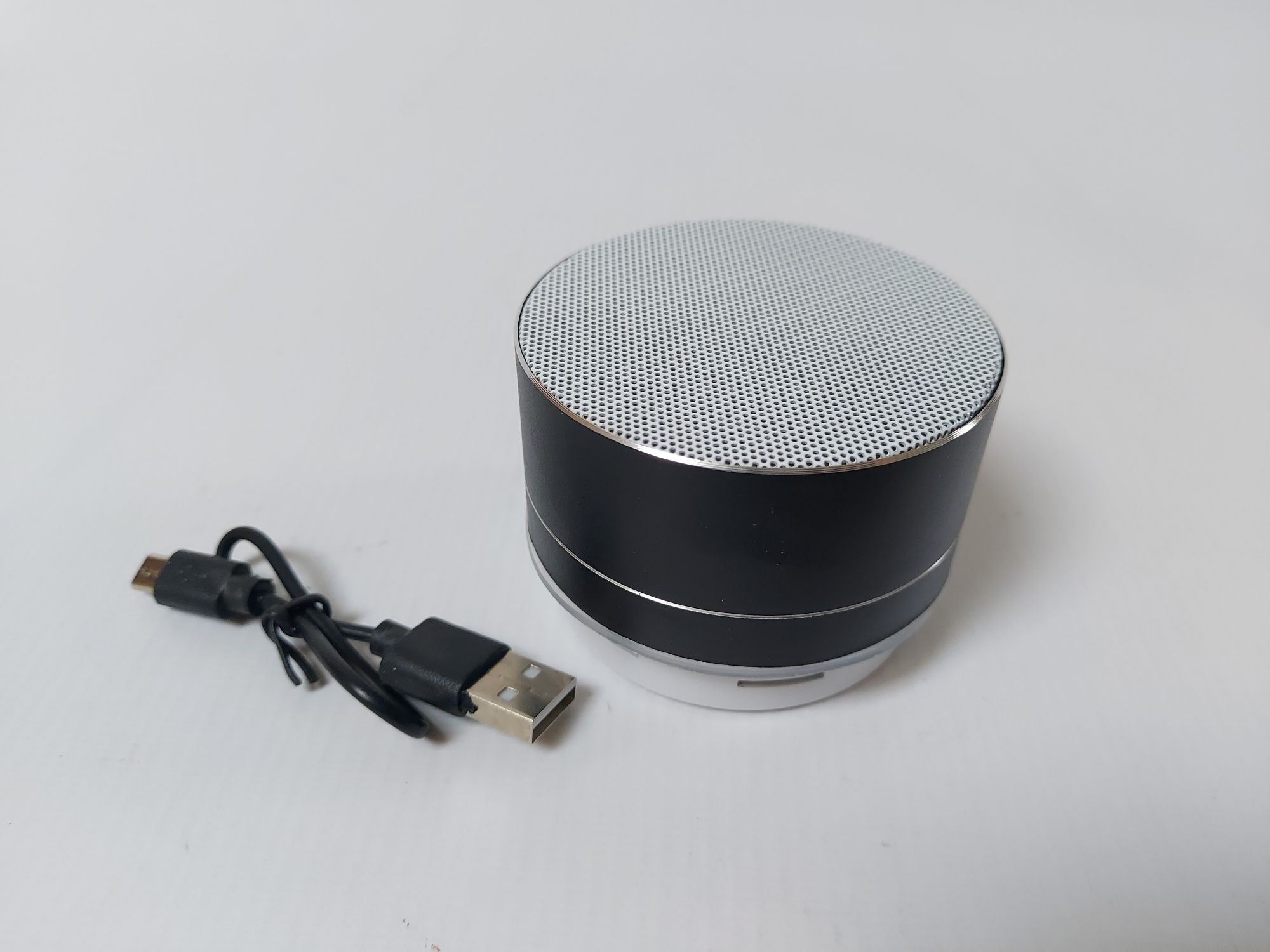 Nowy mini bezprzewodowy głośnik subwoofer bluetooth