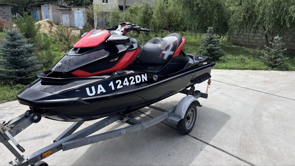 Гидроцикл BRP RXT-X 260 RS с пневмо