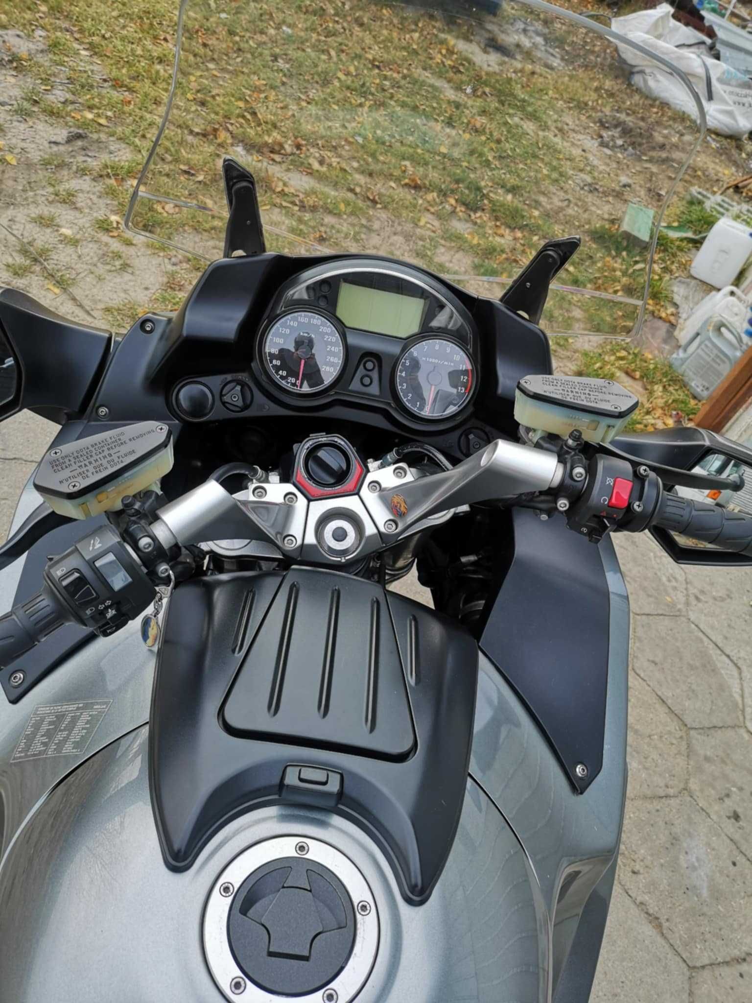 Motocykl Kawasaki GTR 1400