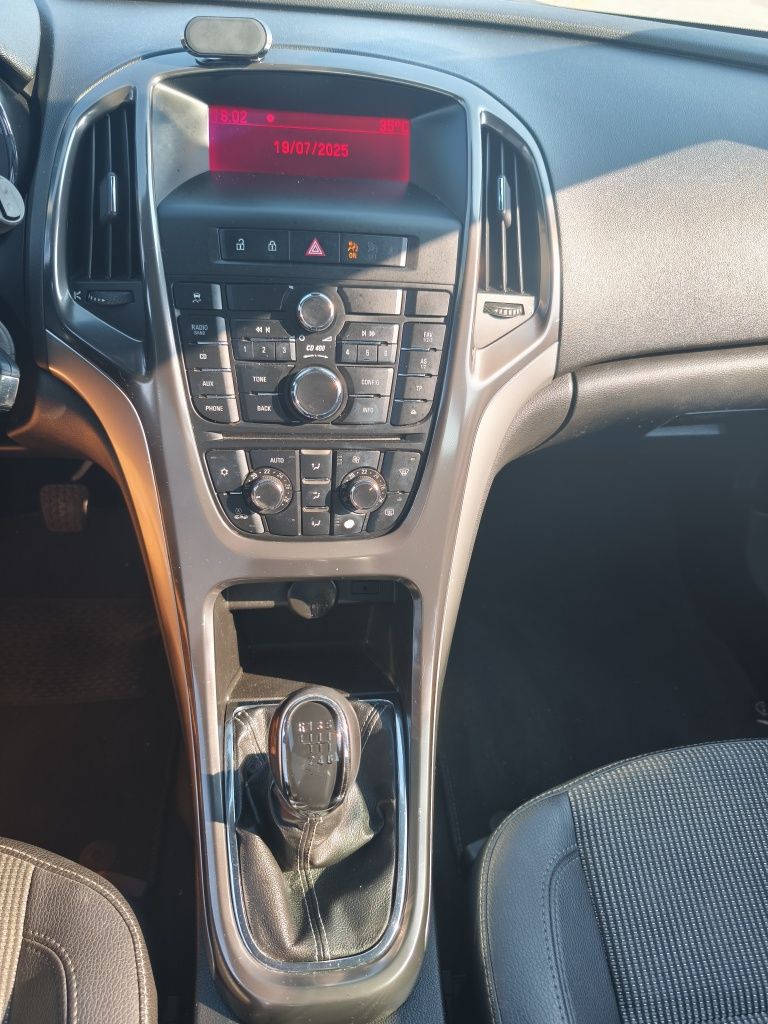 Opel Astra J 2010 1.7 125cv