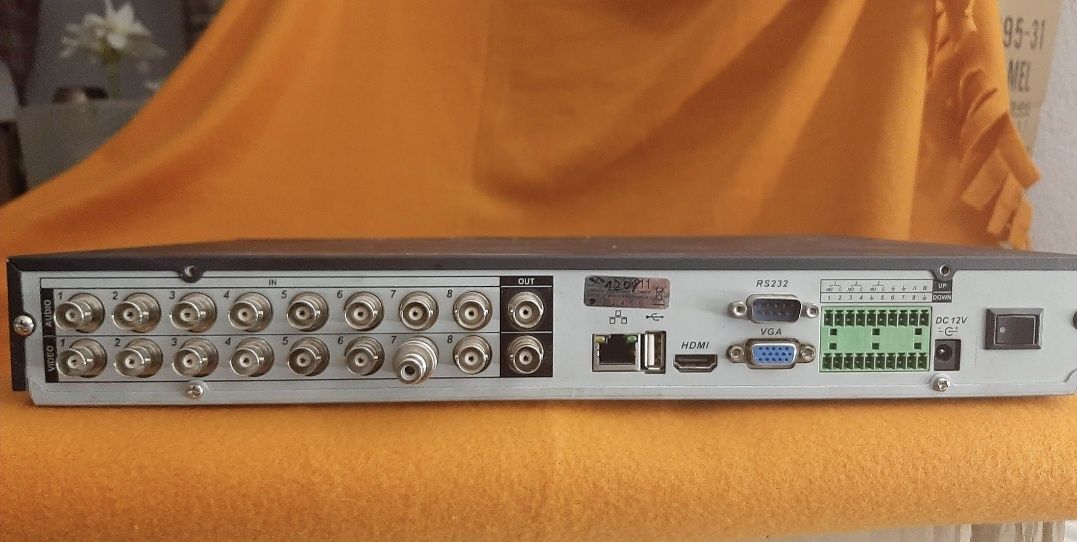 Rejstrator x 8 kamer  K2 408LE przemysłowy digital recorder  wideorejs