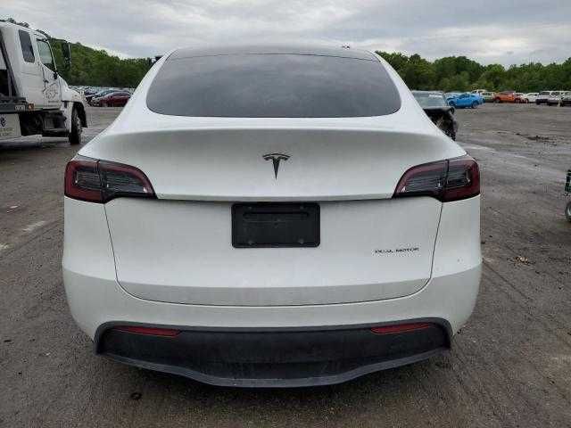 Tesla Model Y 2023 Тесла