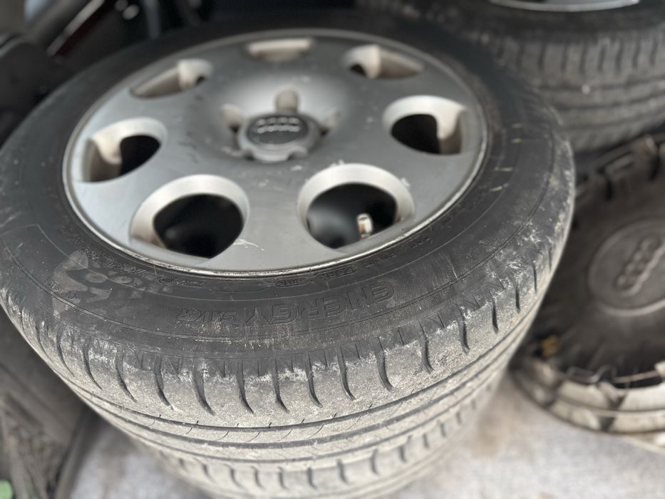 Audy A4 2003. B6/8E 1.9 TDI AVF, автомат.