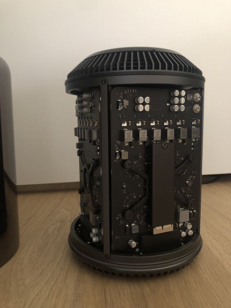 Mac Pro Late 2013 3,7 GHz Quad-Core Intel Xeon E5 12GB RAM