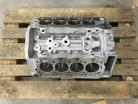 Новый блок двигателя (цилиндров) рестайл M5 S63B44B BMW OE 8093293