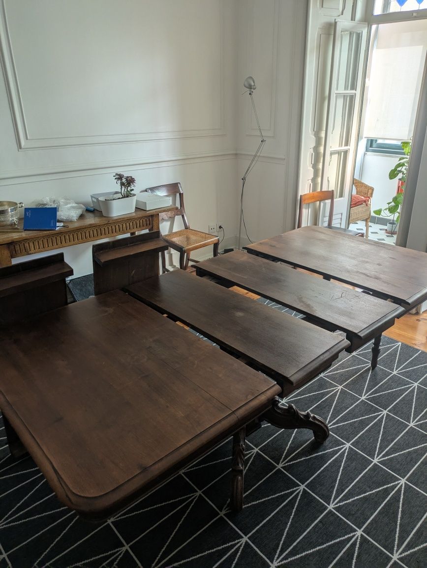 Mesa de Jantar em ótimo estado