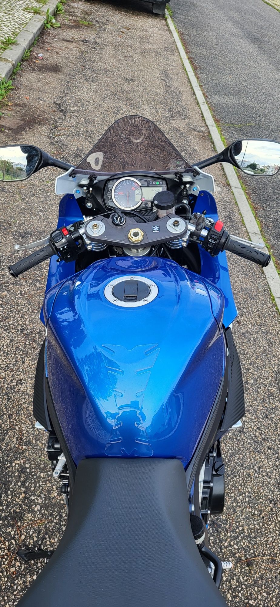 Suzuki GSX-R 2k11 600cc