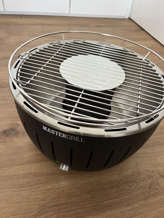 Grelhador a carvão em inox