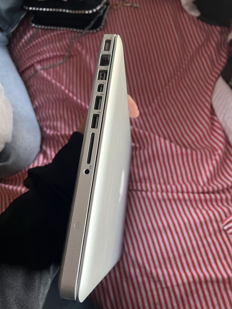 Macbook Pro Cinzento