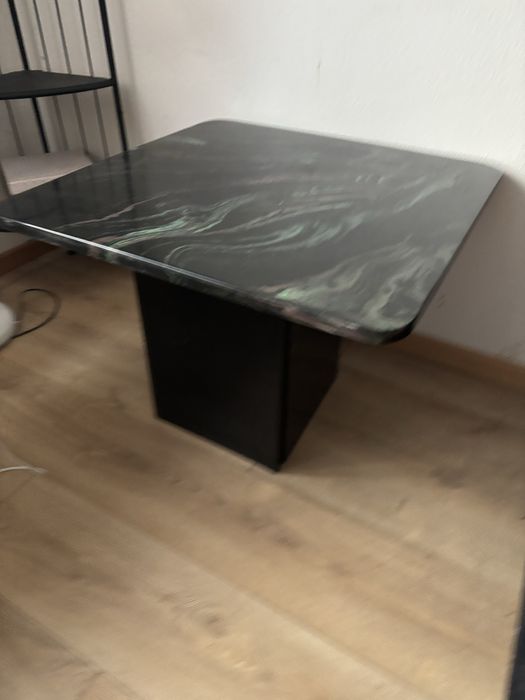 Stolik kawowy czarny konglomerat