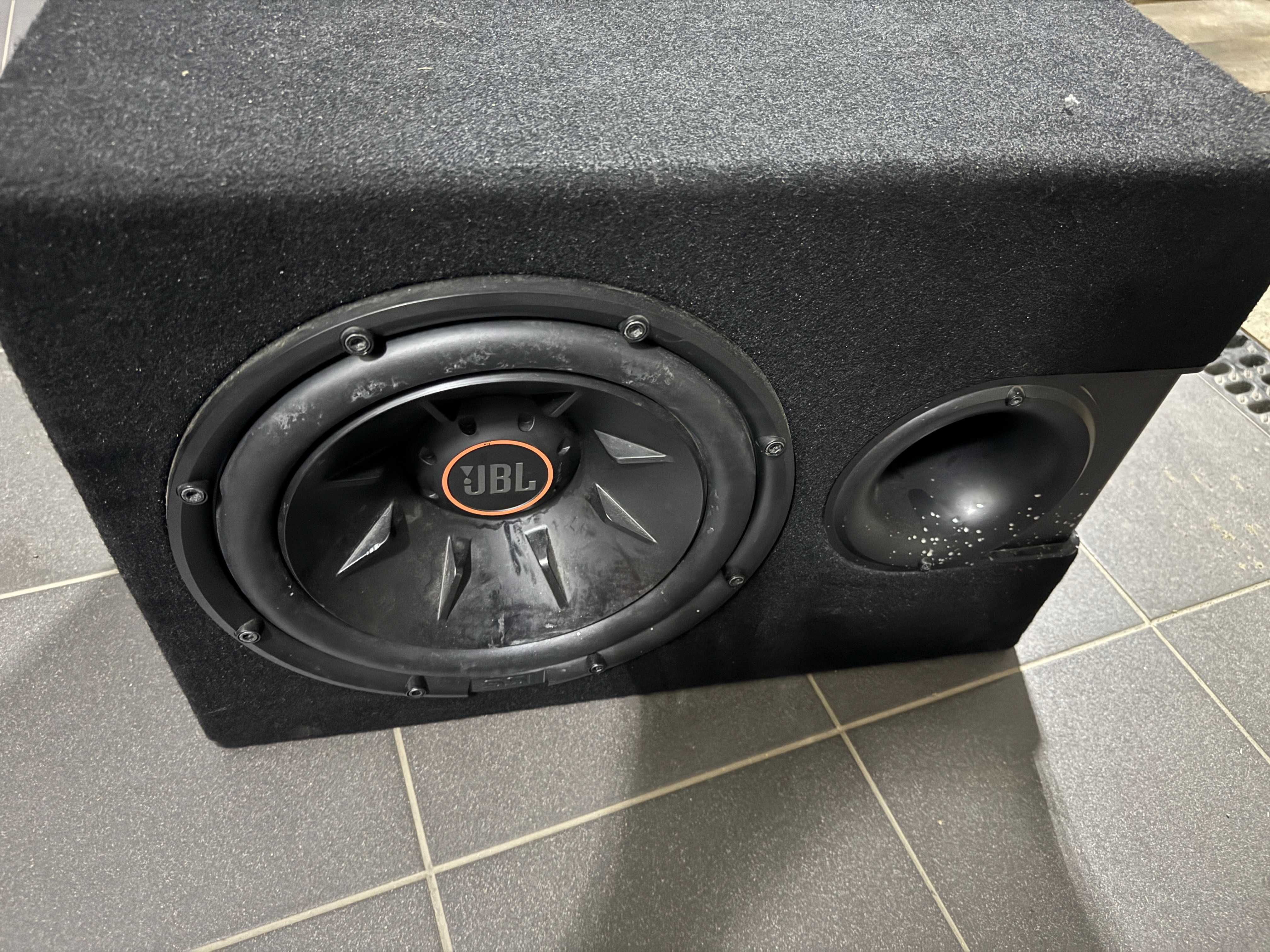 Zestaw nagłośnienia samochodowego JBL,JVC Wzmacniacz, Subwoofer, Radio