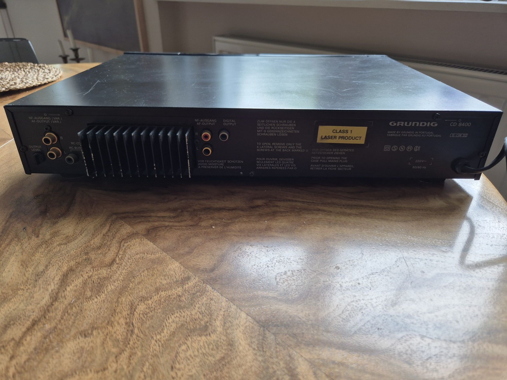 Grundig cd 8400 szuflada i wyswietlacz