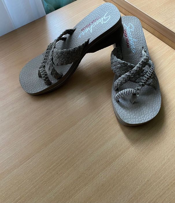 Сандалі Skechers жіночі