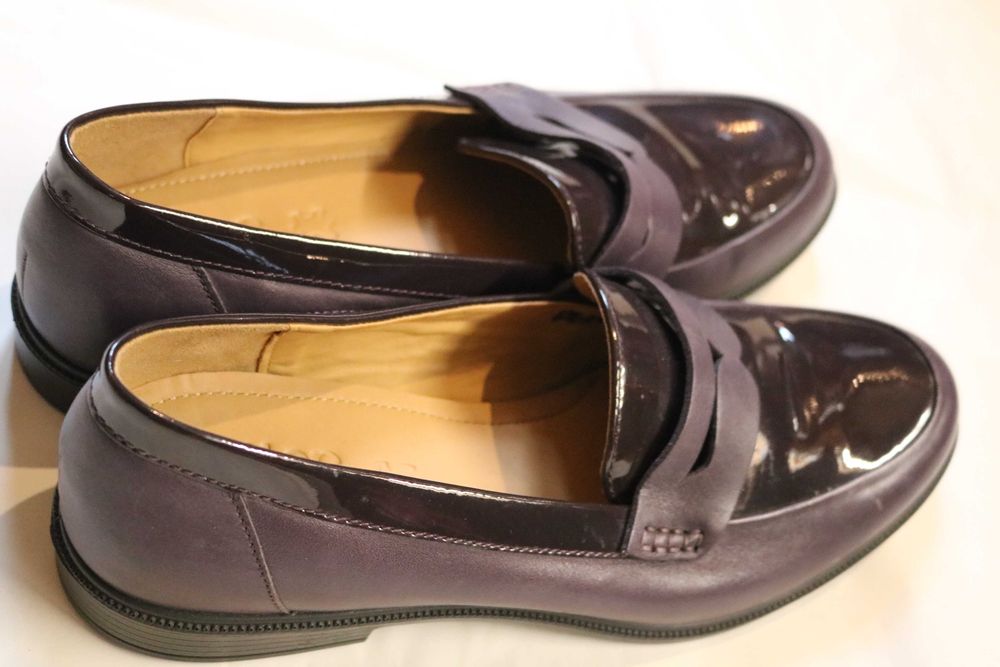 Buty Hotter rozmiar 41 . Skóra, kolor fioletowy. Lakierki. Nowe.