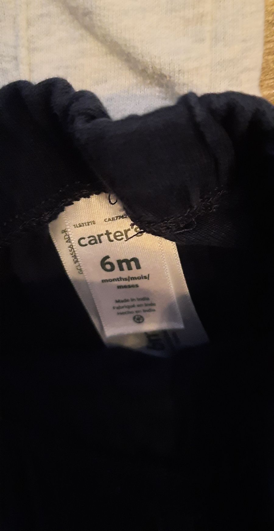 Carters dres Bluza i 2 pary spodni rozmiar 68
