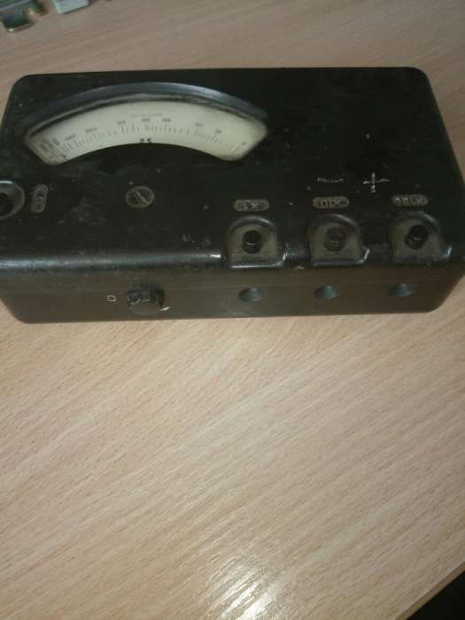 Omomierz magnetoelektryczny 5