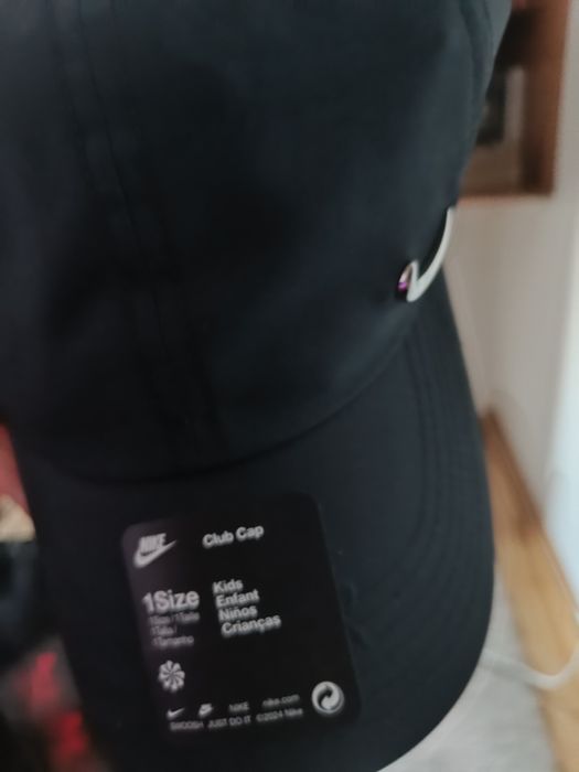 2 chapéus de criança originais da Nike nunca utilizados