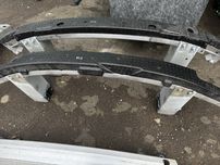 Підсилювач бамперу задній Tesla Model Y