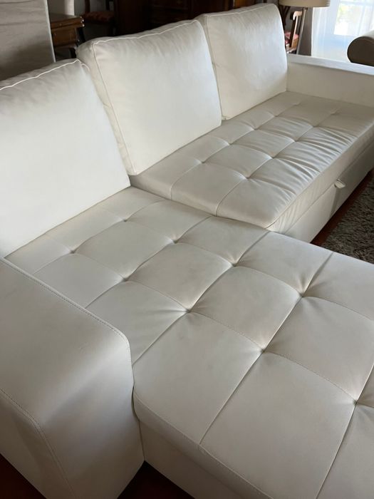 Sofá com chaise longue