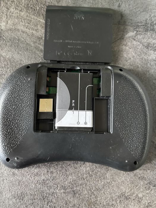 Мини клавиатура для андроид приставки, телевизора, тачпад, кирилица