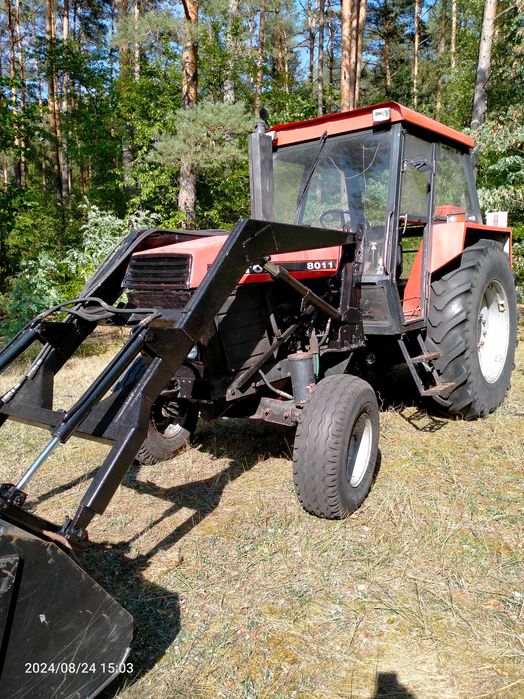 Ciągnik Zetor 8011  i International 372