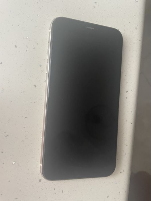 Iphon 11 128 GB stan bardzo dobry