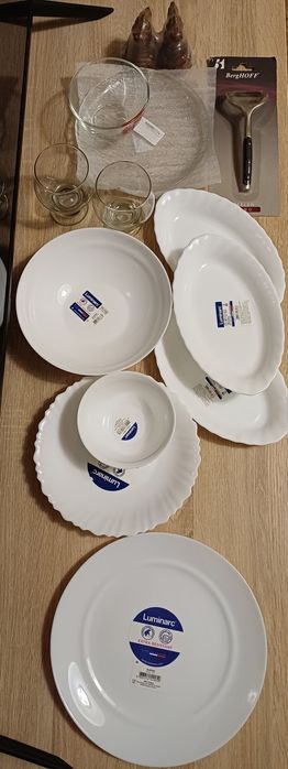 Посуд "Люмінарк " новий Франція. Склянки 50 мл., нові. Кавовий набір в