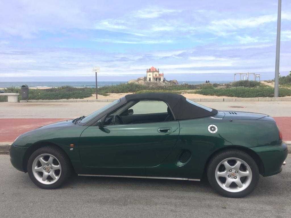 Carro pré-clássico descapotável Casamentos/Eventos, com/sem Motorista